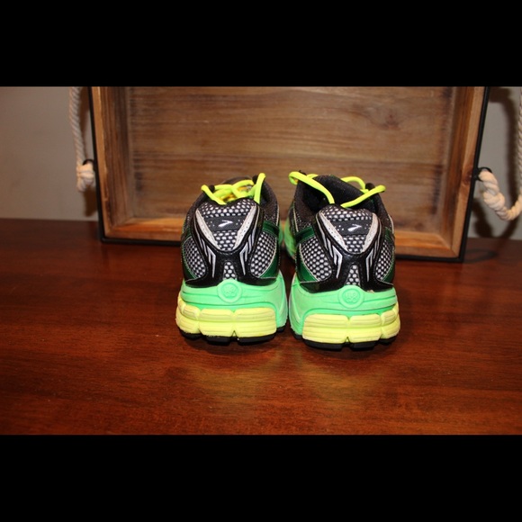 Brooks Ravenna 4 Men’s Size 8.5 Running Shoe - Picture 4 of 5